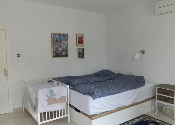 Salt Near And 빌라 또레비에하